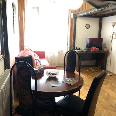 Dalina'S Art Corner Apartment Oradea Ngoại thất bức ảnh